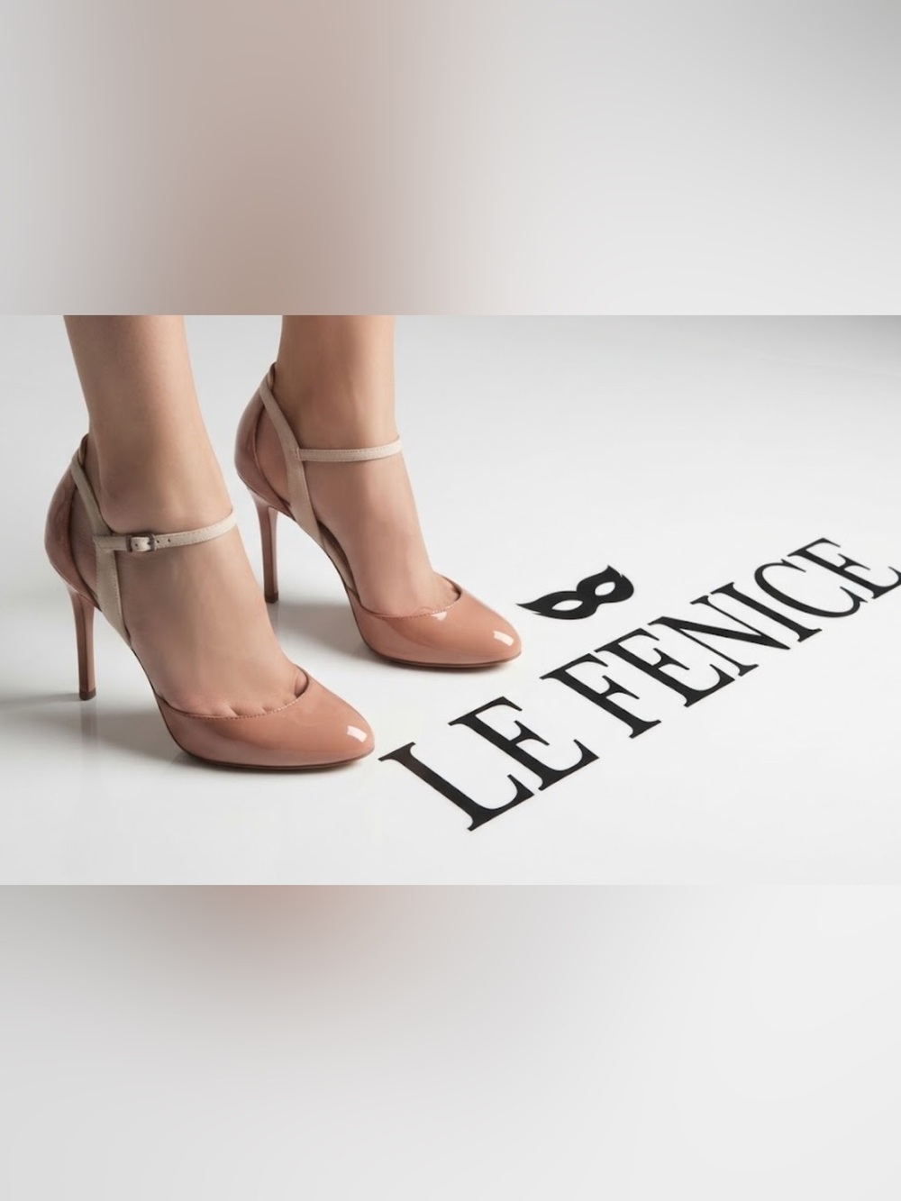 Authentic La Fenice designer patent leather heels sz 6.5